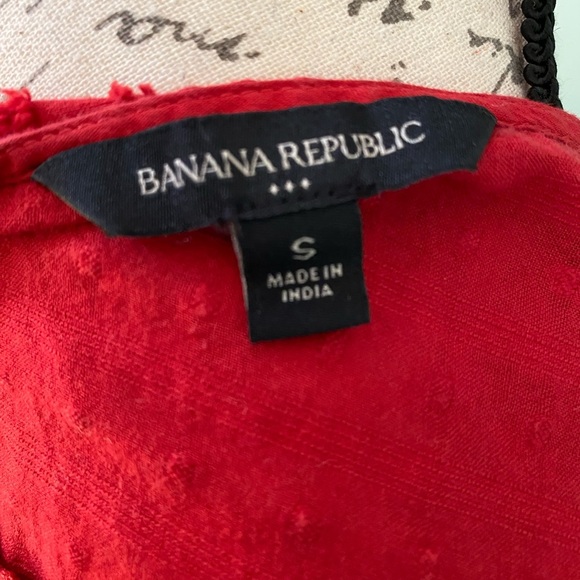 Elegant Red Women's Banana Republic Top Size Small - Picture 5 of 6